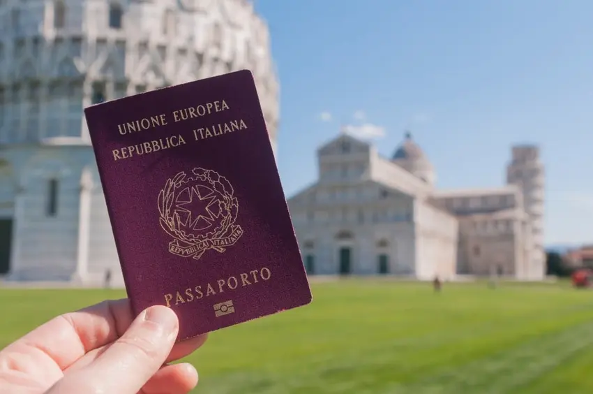Италия предоставляет гражданство большему количеству людей, чем любая другая страна ЕС
